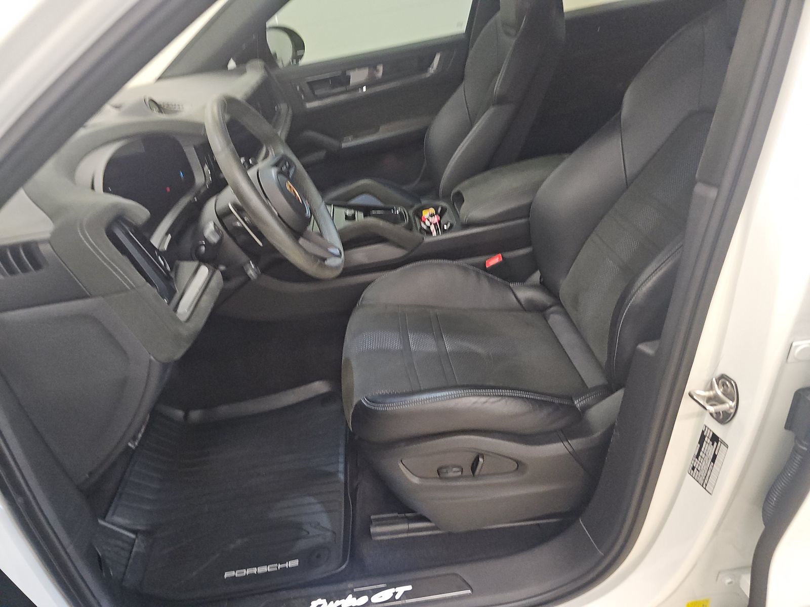 PORSCHE CAYENNE - 8
