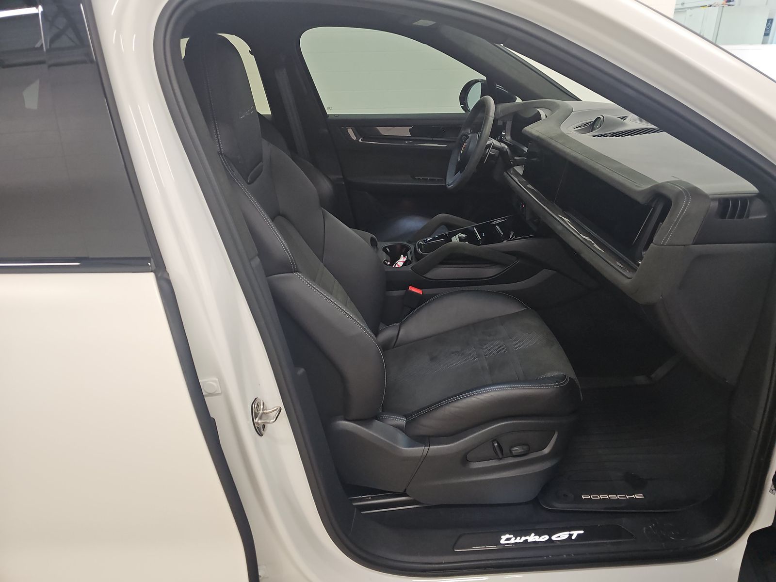 PORSCHE CAYENNE - 9