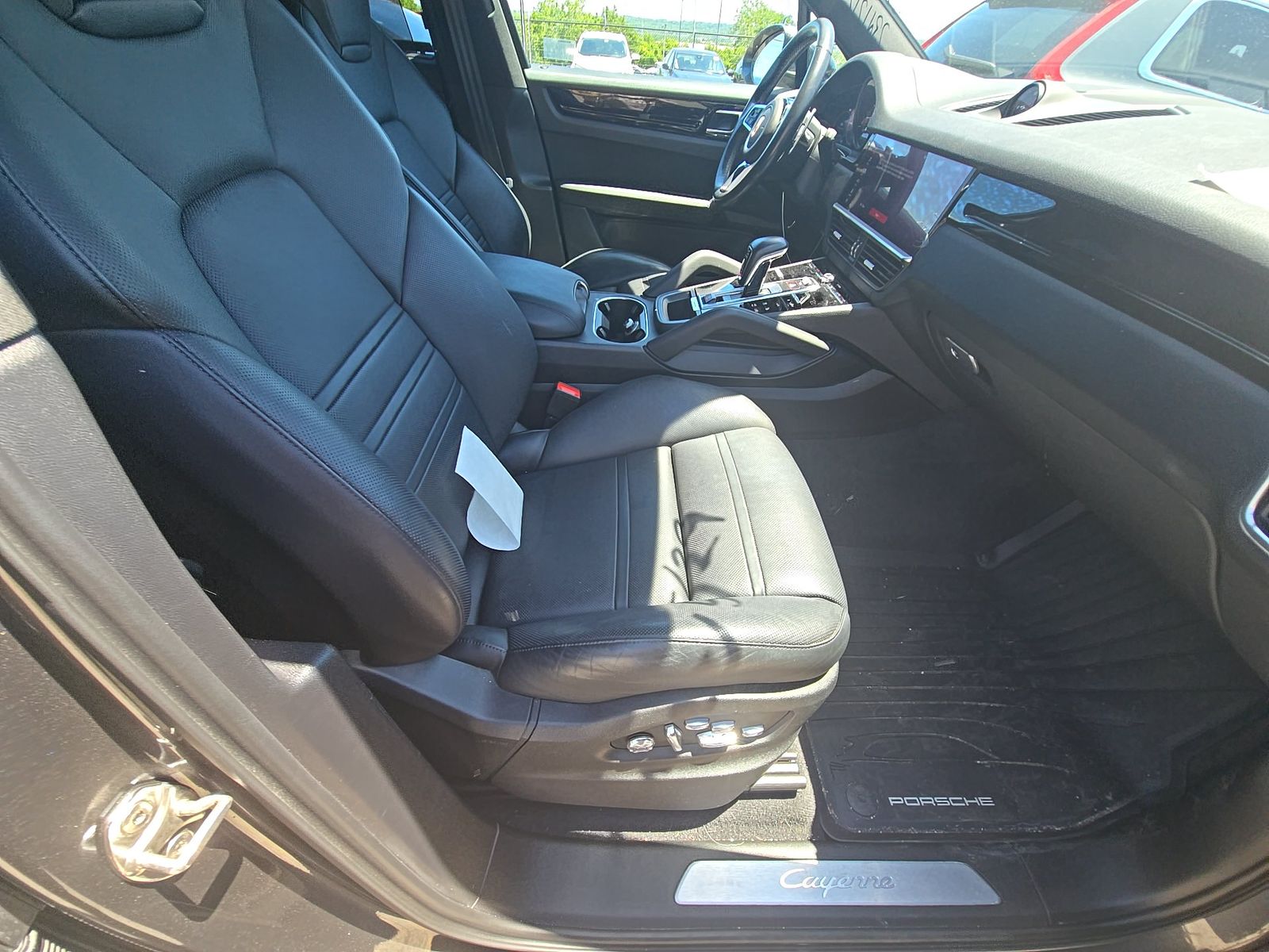 PORSCHE CAYENNE - 9