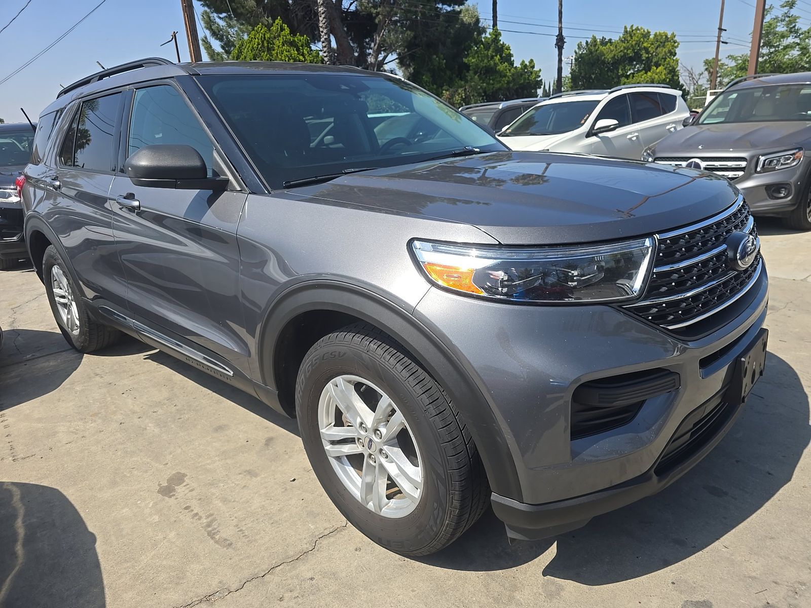 FORD EXPLORER - 4