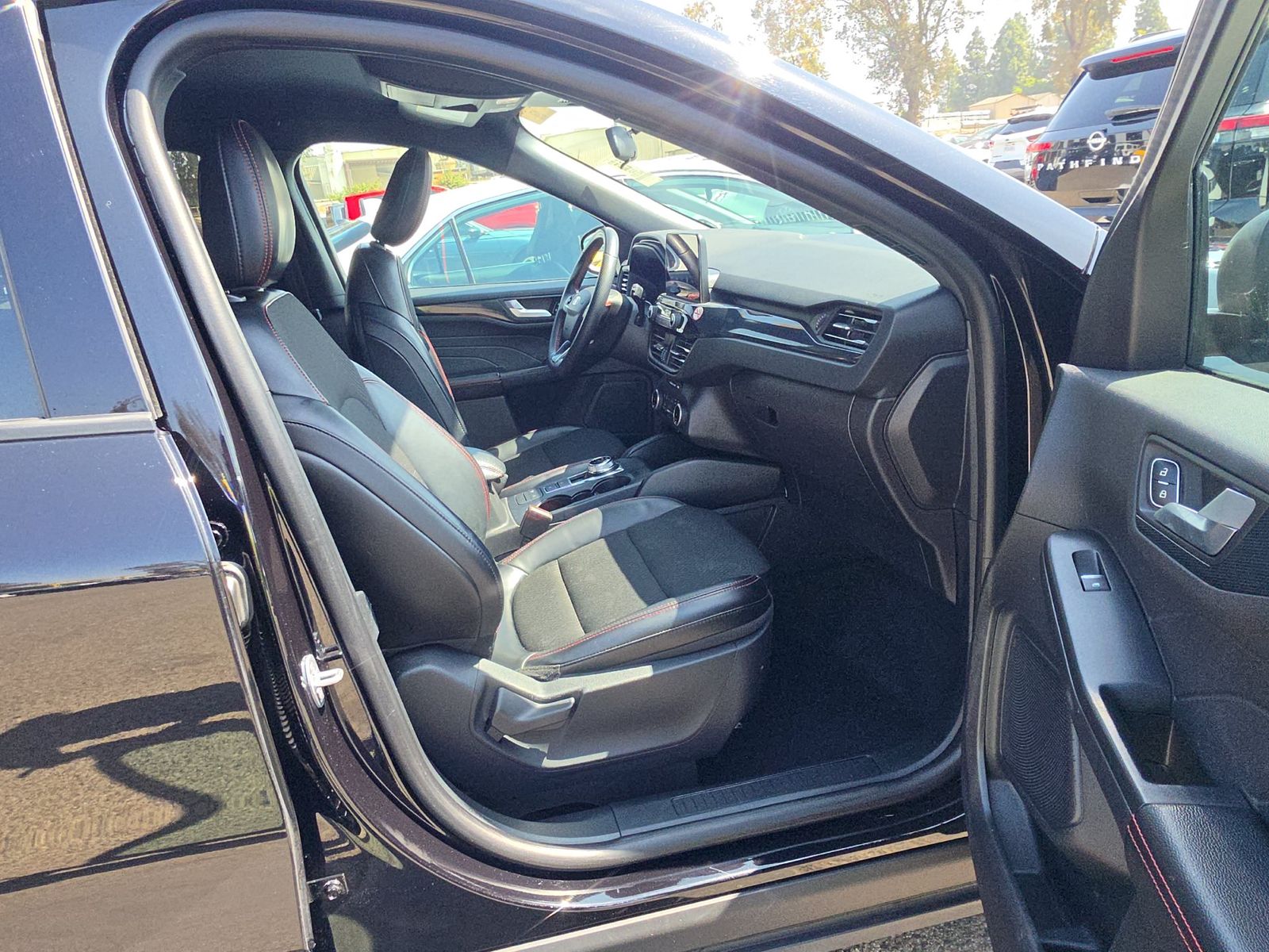 FORD ESCAPE - 9