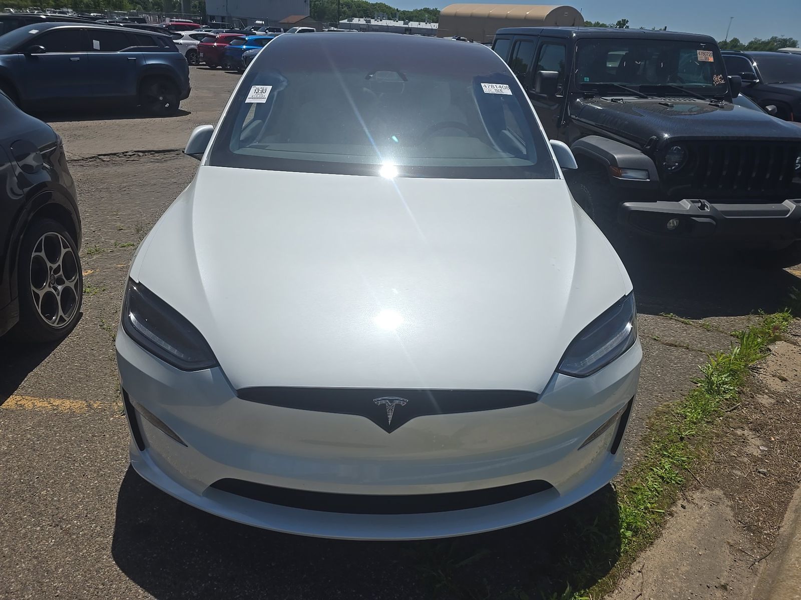 TESLA MODEL X - 3