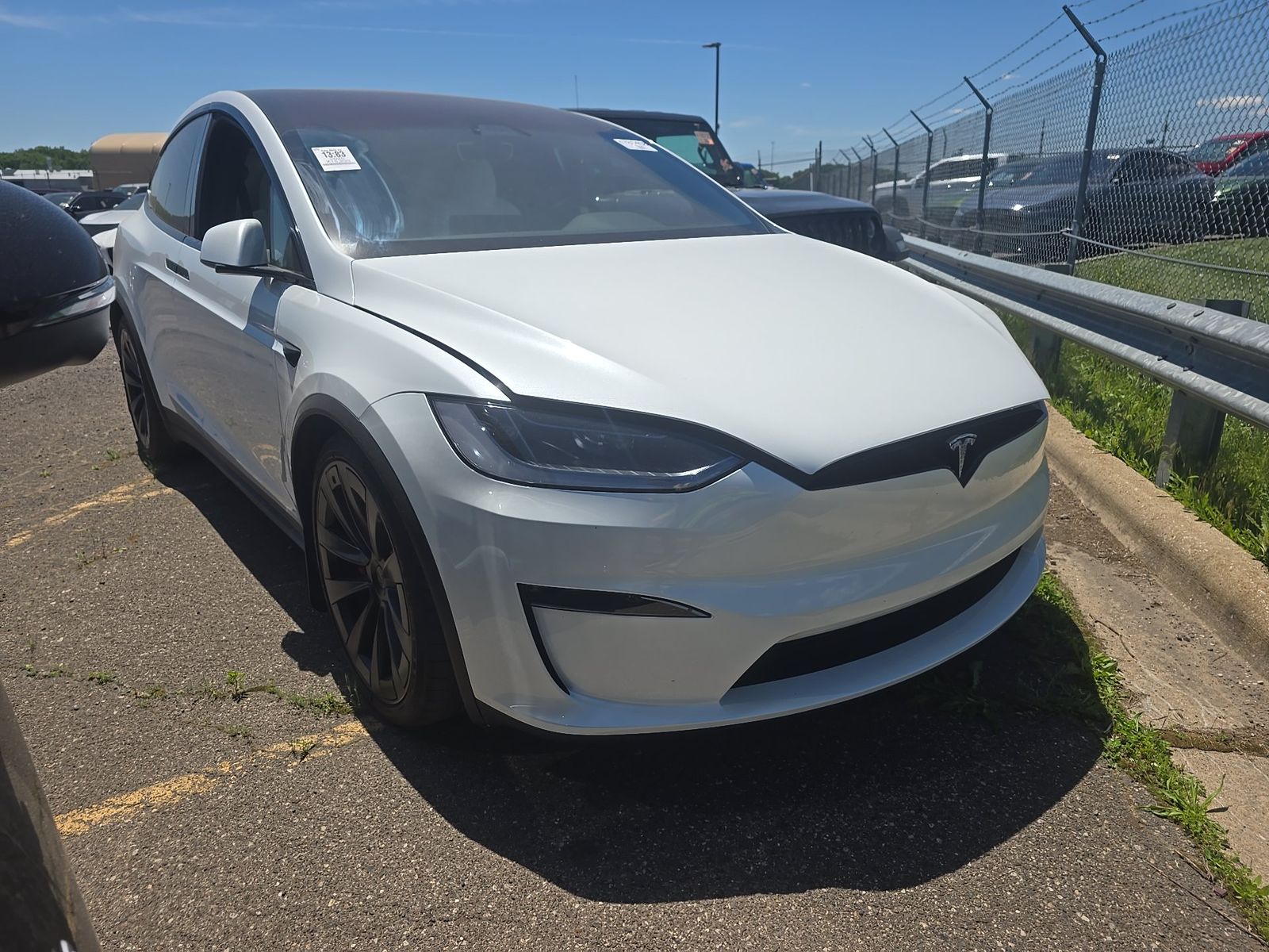 TESLA MODEL X - 4