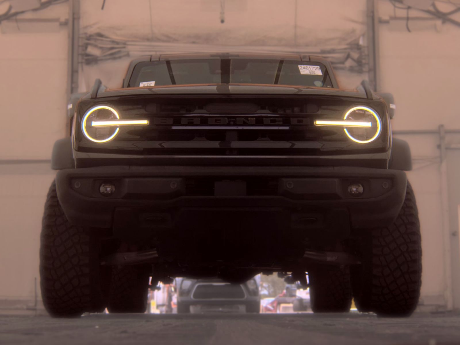 FORD BRONCO - 4