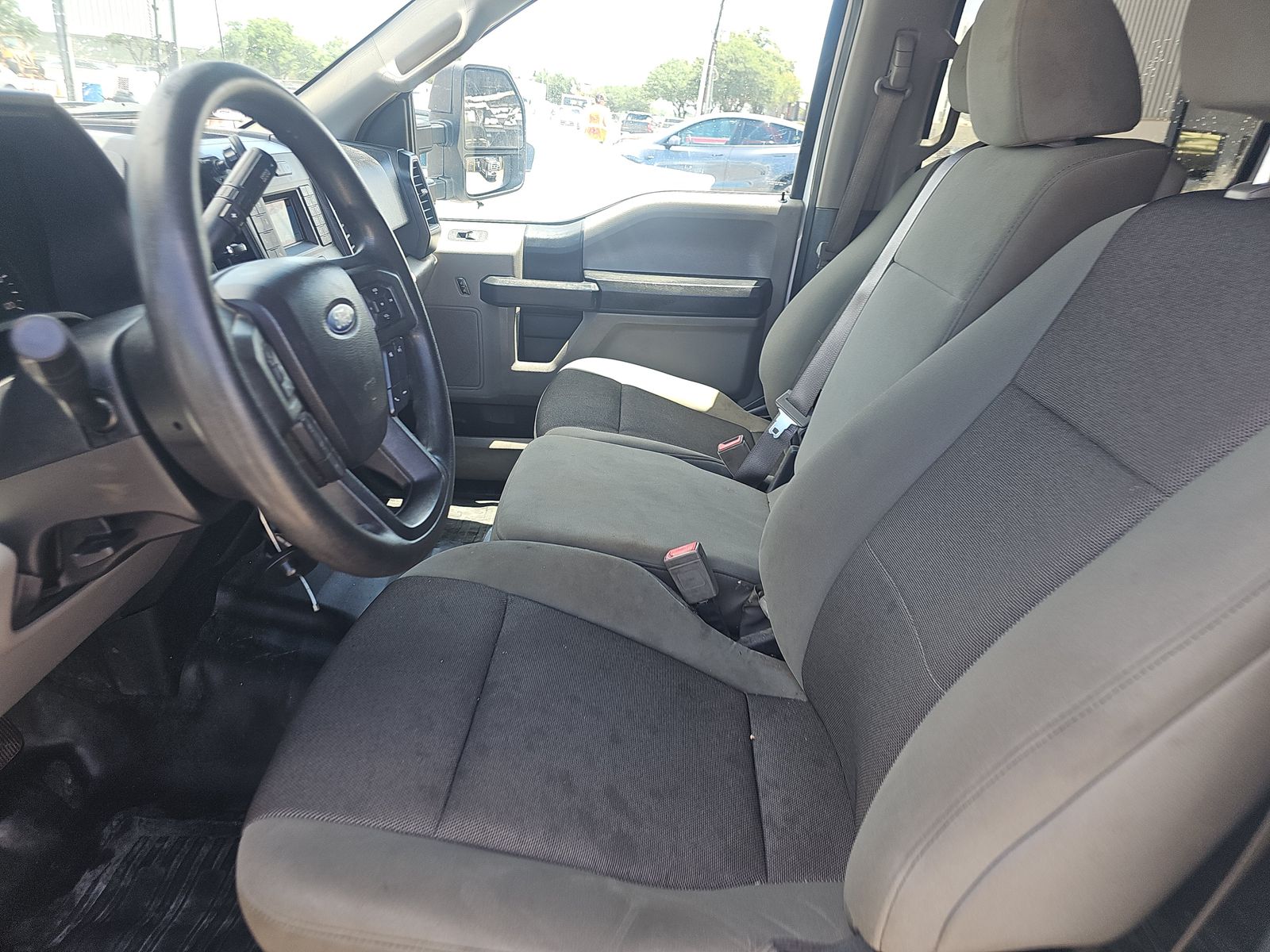 FORD F-150 - 8