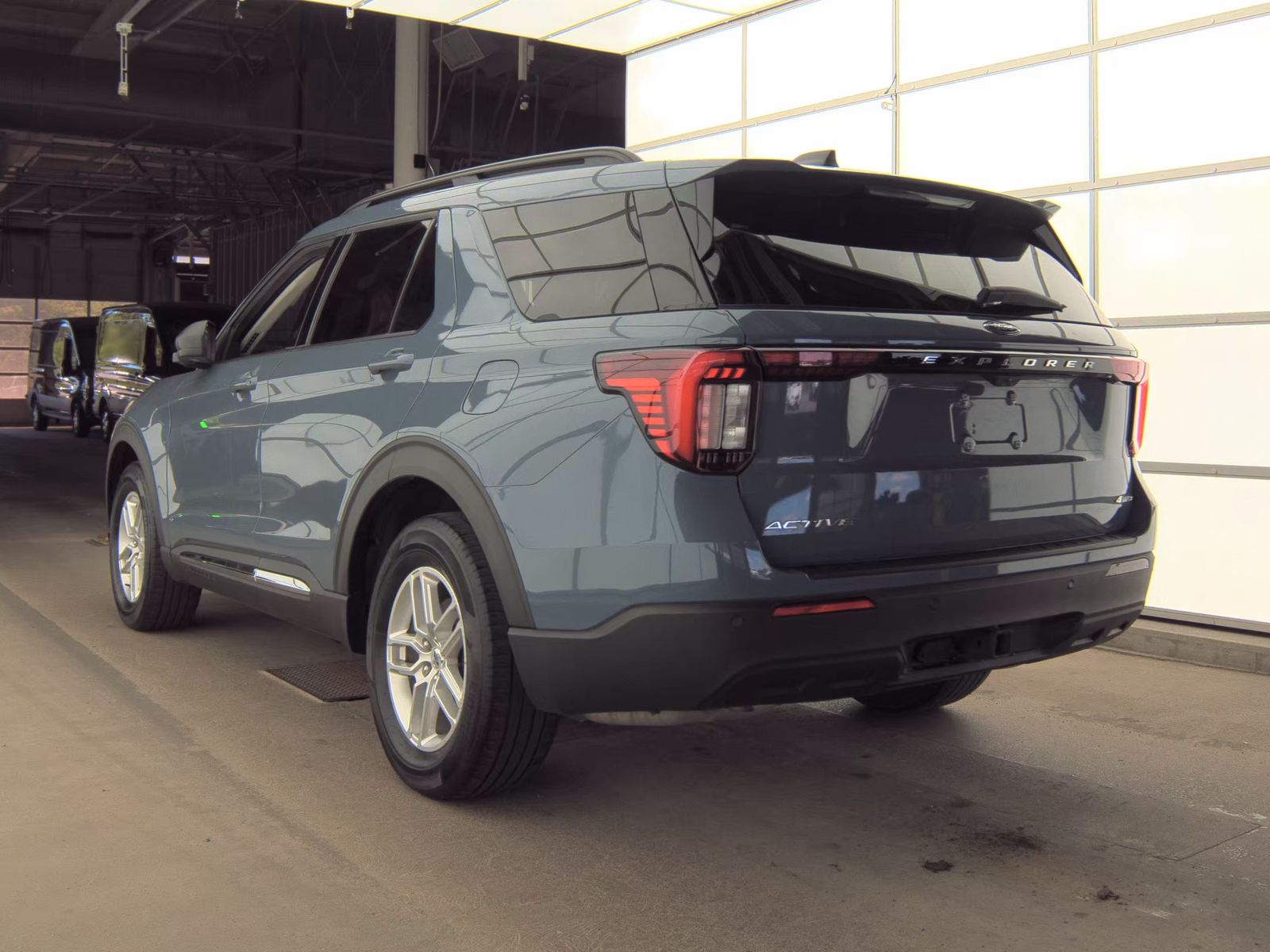 FORD EXPLORER - 9