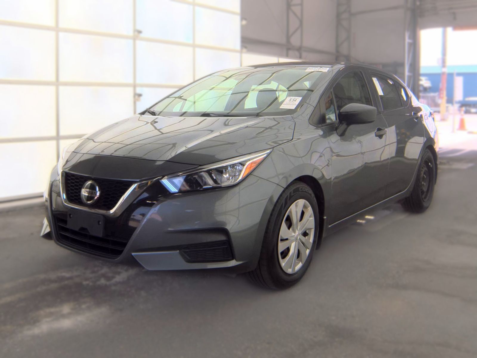 NISSAN VERSA - 1