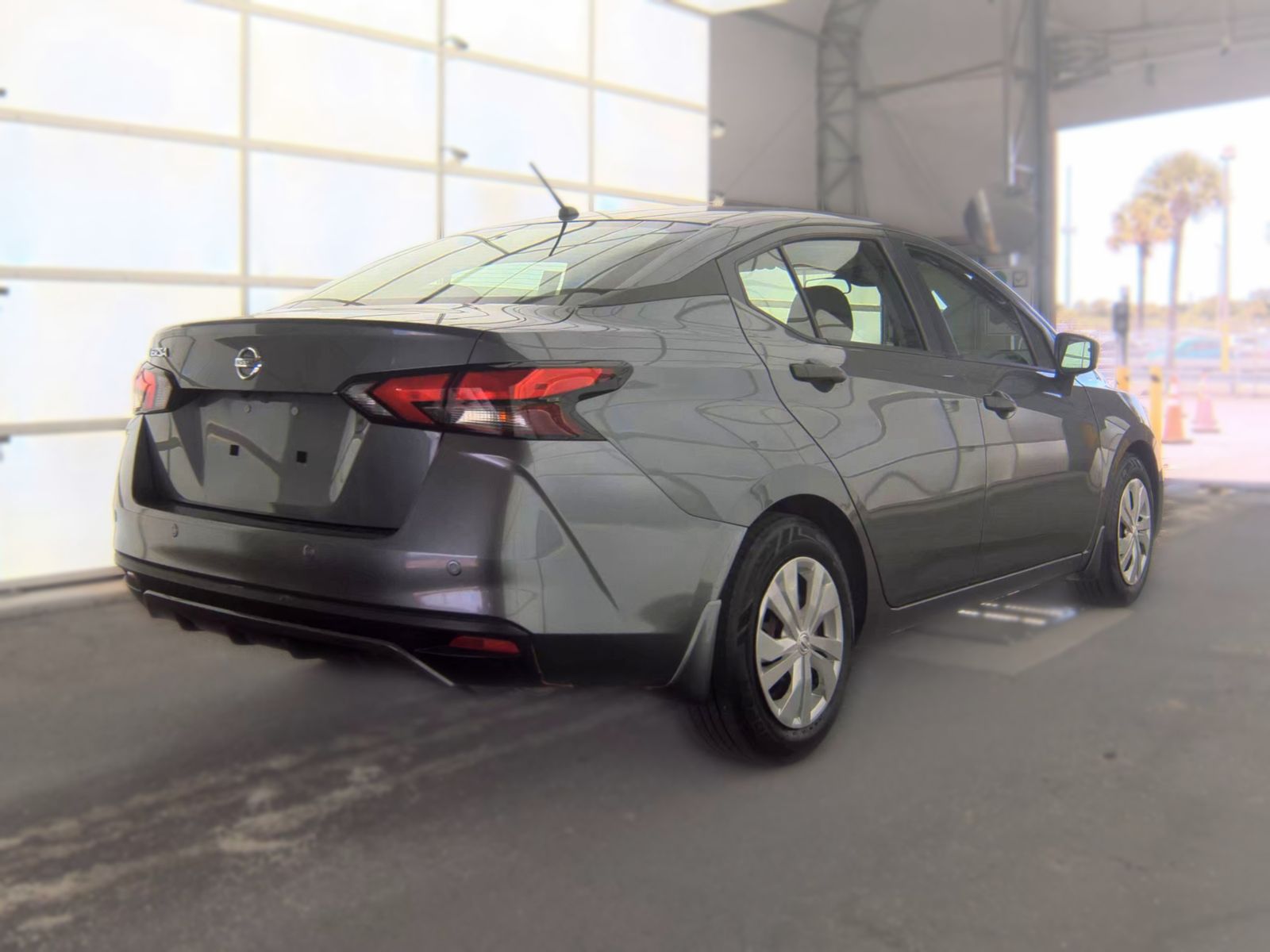 NISSAN VERSA - 6