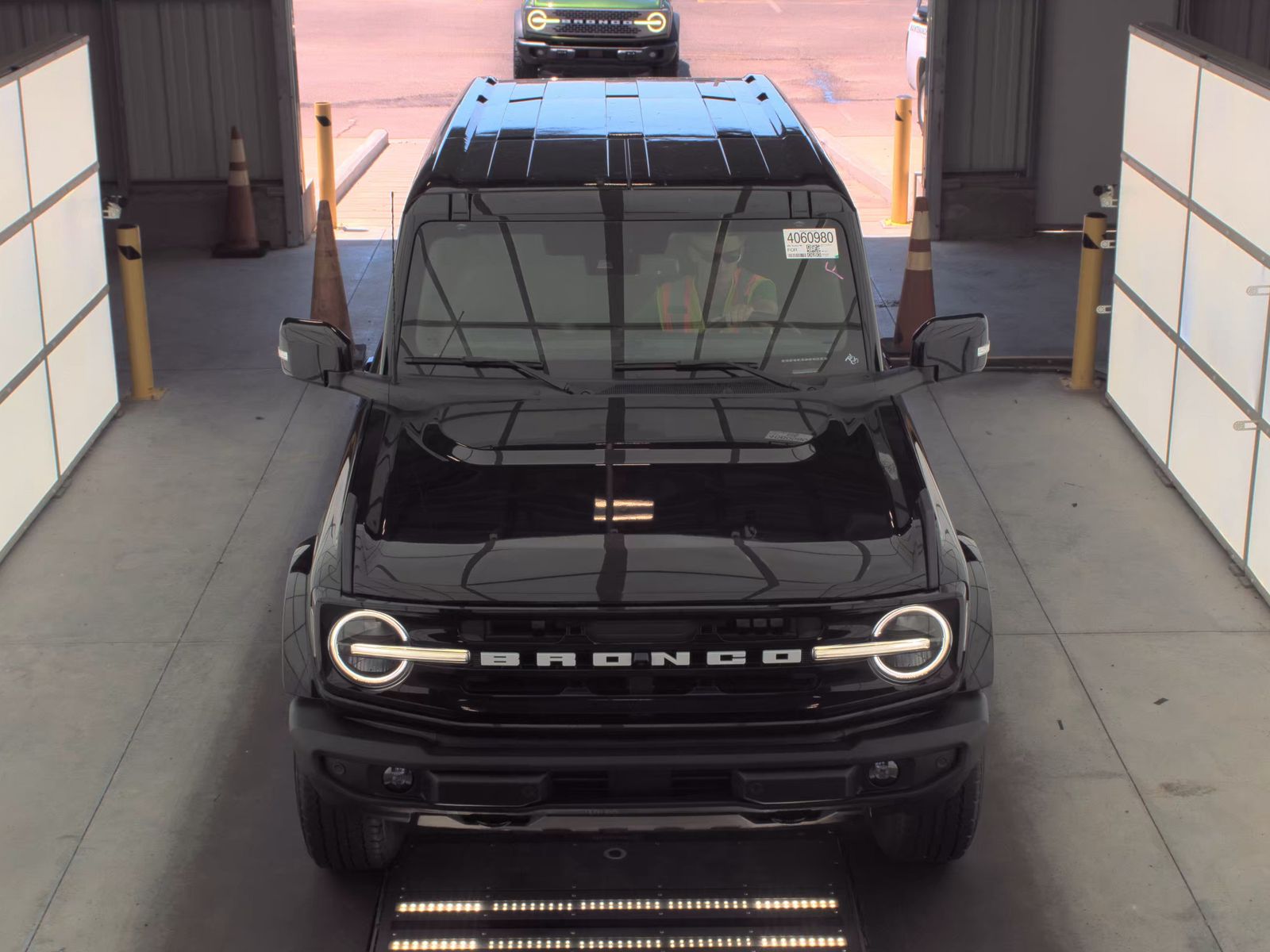 FORD BRONCO - 3