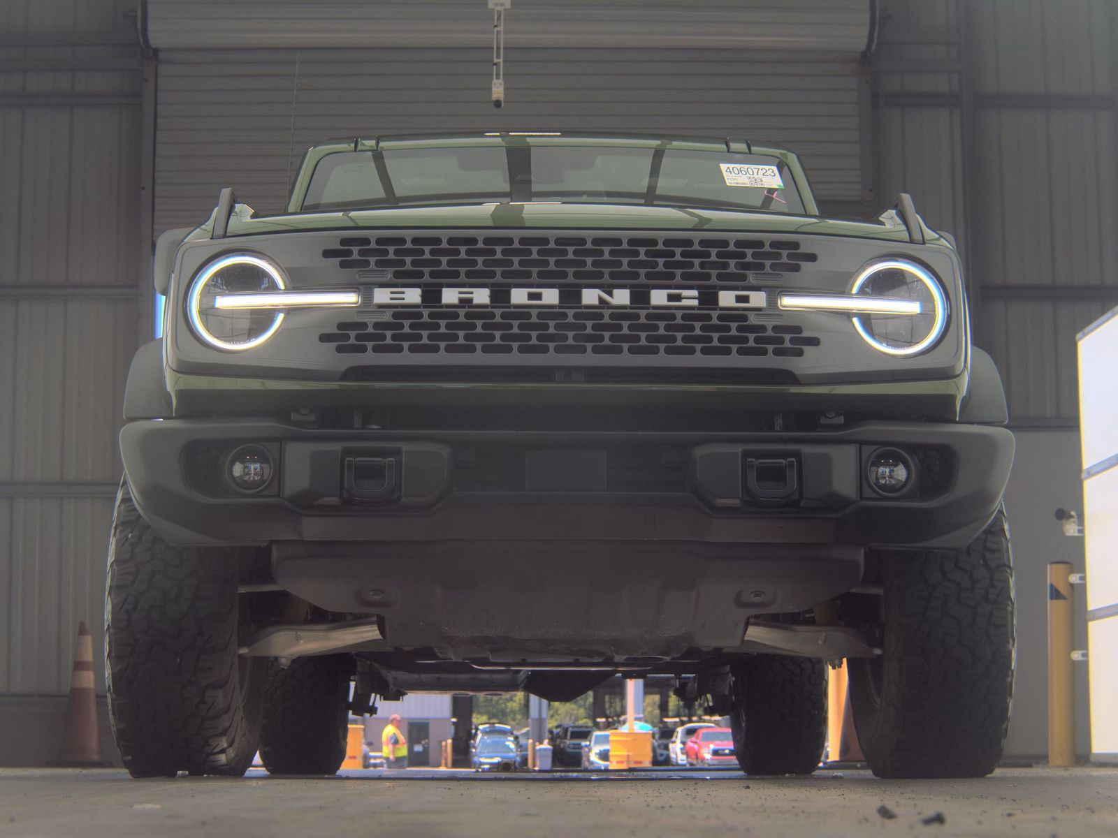FORD BRONCO - 4