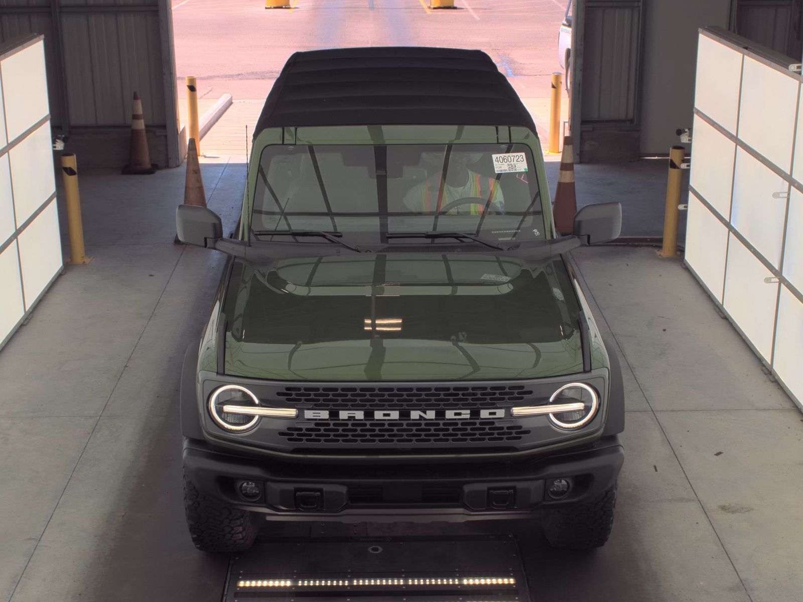 FORD BRONCO - 3