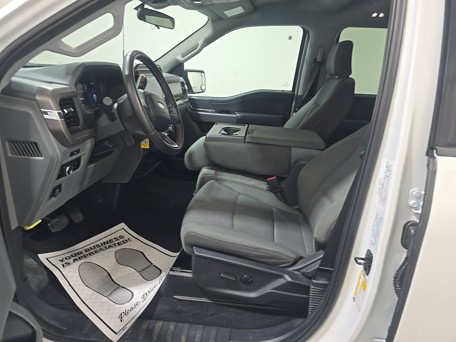 FORD F-150 - 8