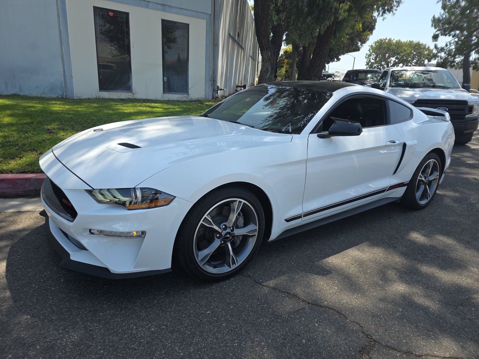 FORD MUSTANG - 1