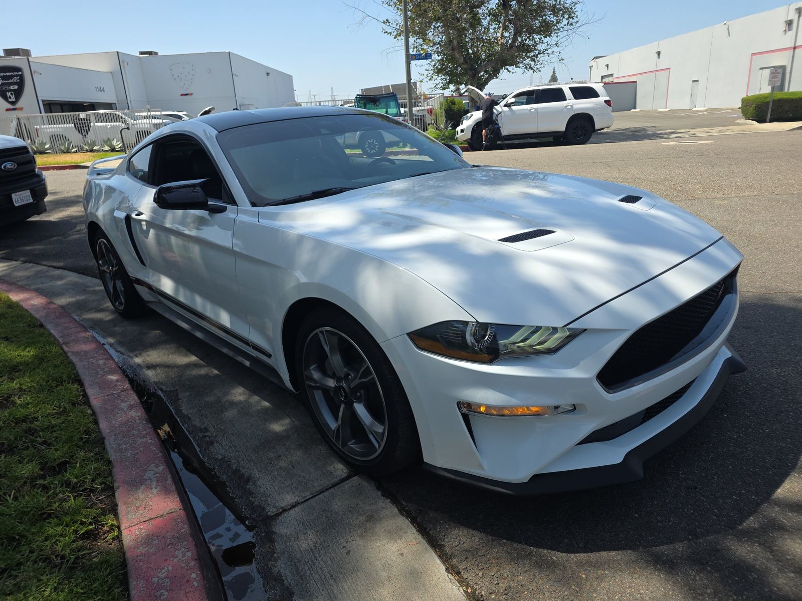 FORD MUSTANG - 4