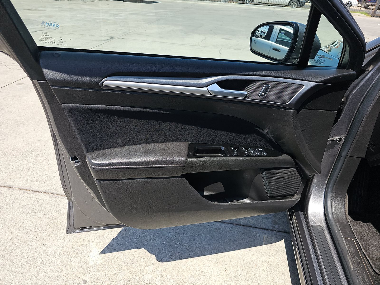FORD FUSION - 10