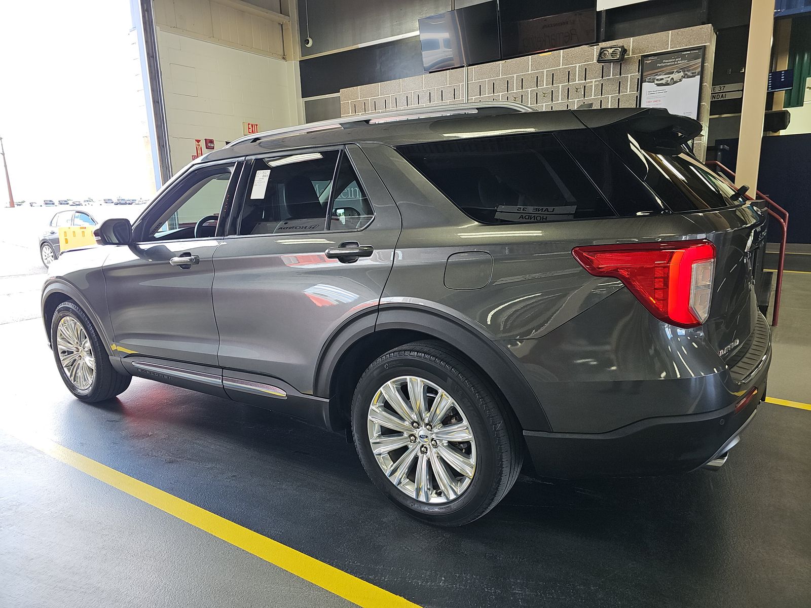 FORD EXPLORER - 7
