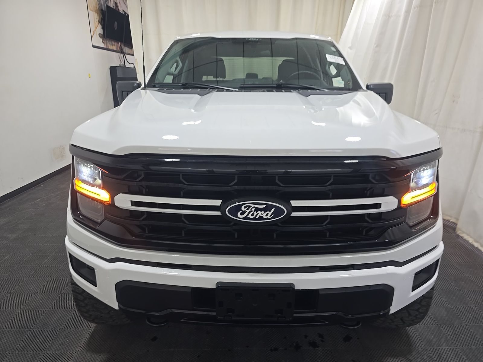 2025 Ford F-150 XLT AWD