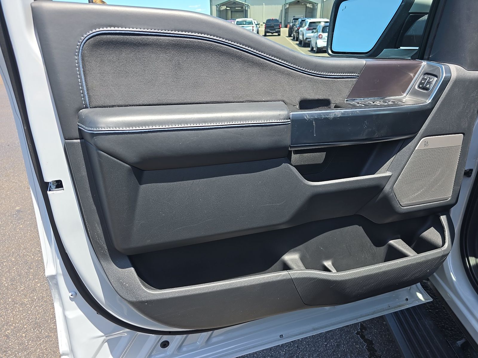 2025 Ford F-150 Platinum AWD