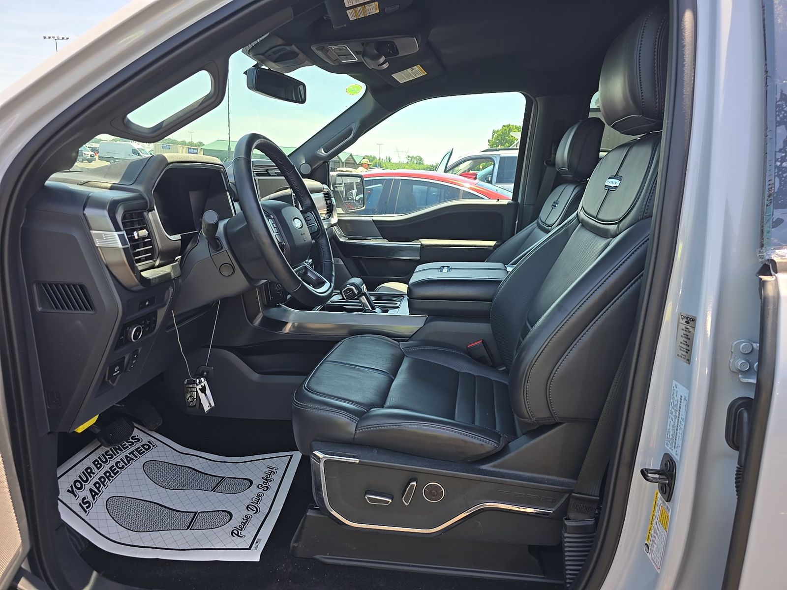2025 Ford F-150 Platinum AWD