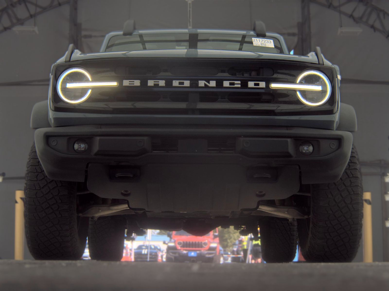 FORD BRONCO - 4