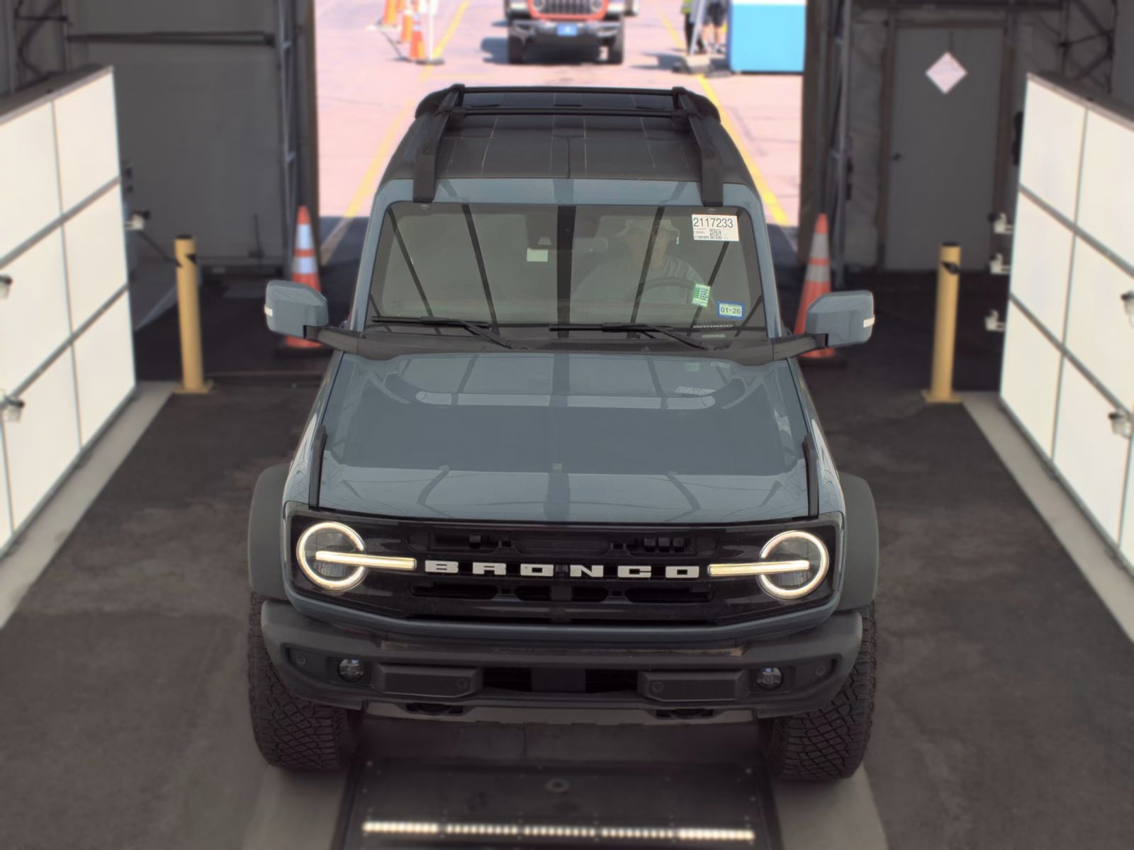 FORD BRONCO - 3