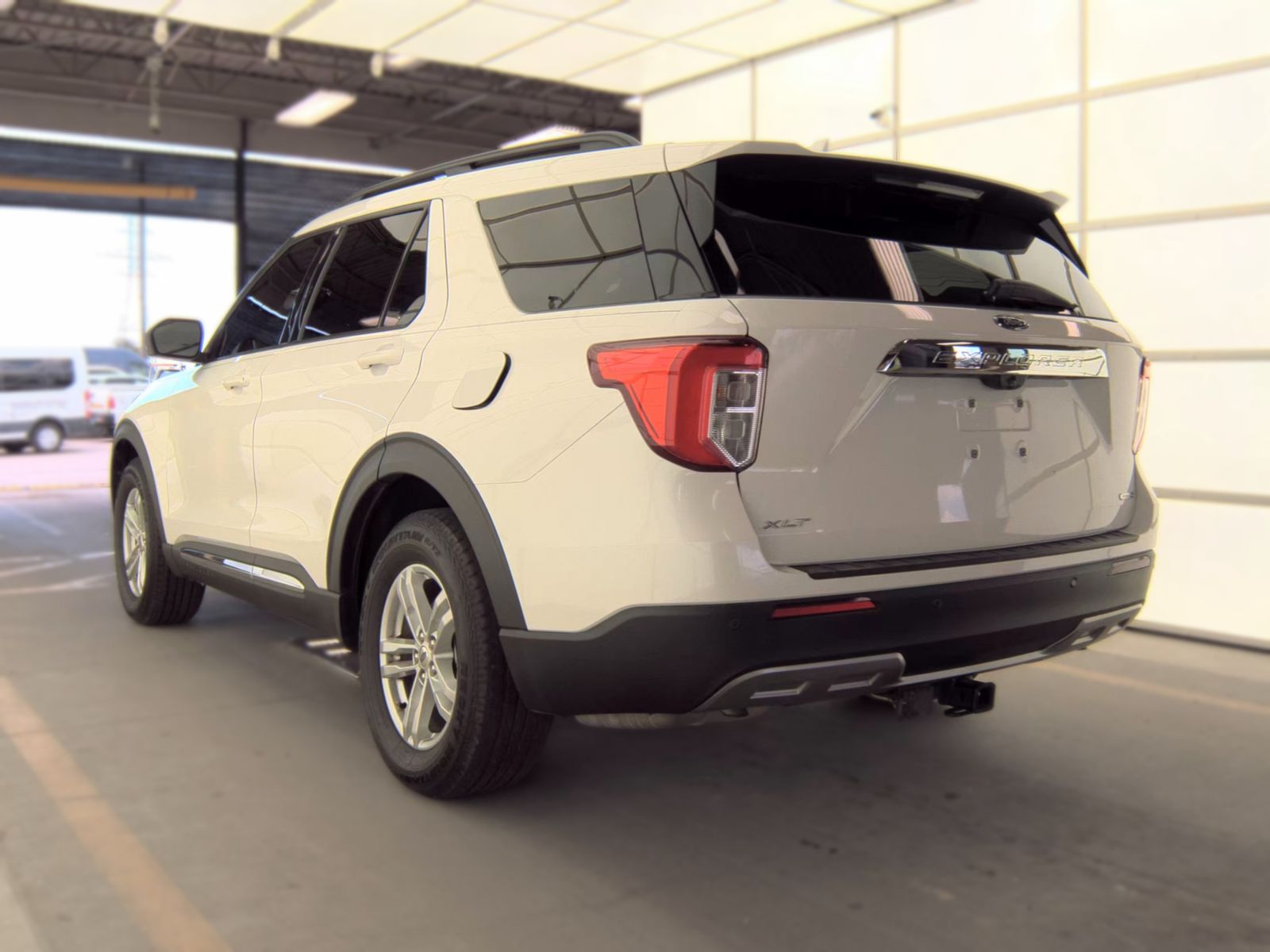 FORD EXPLORER - 9