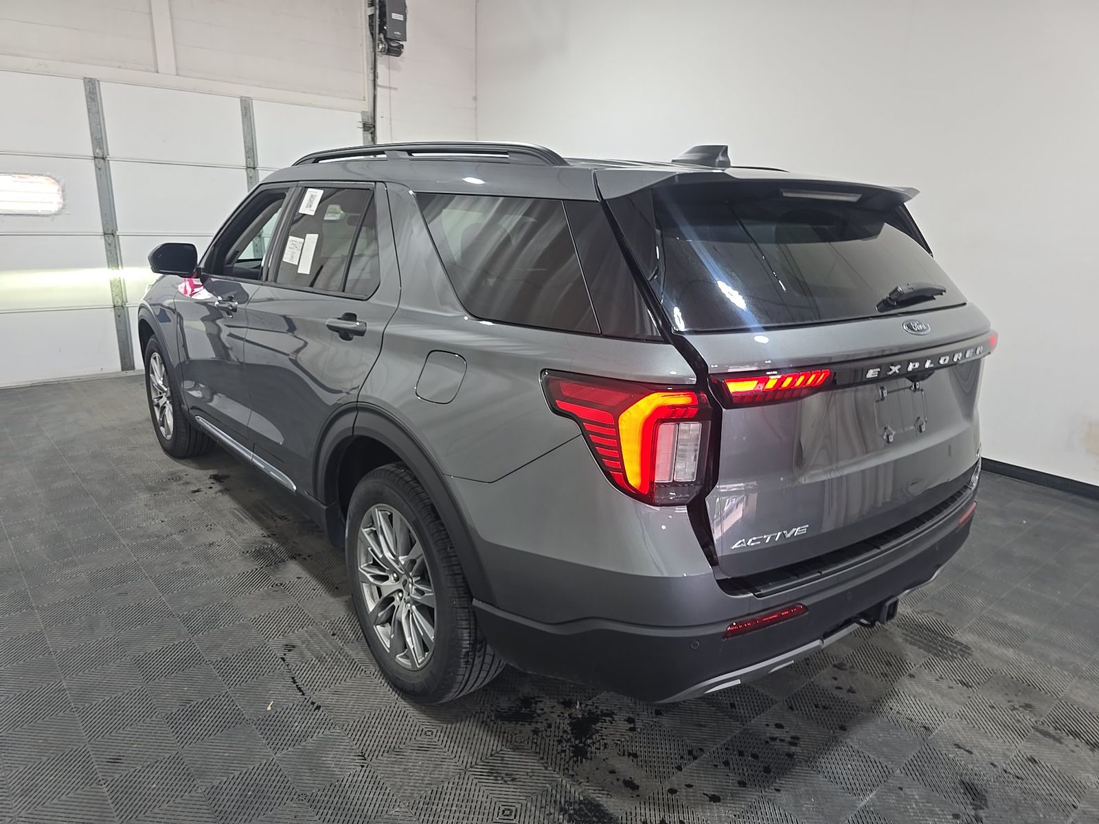 FORD EXPLORER - 7