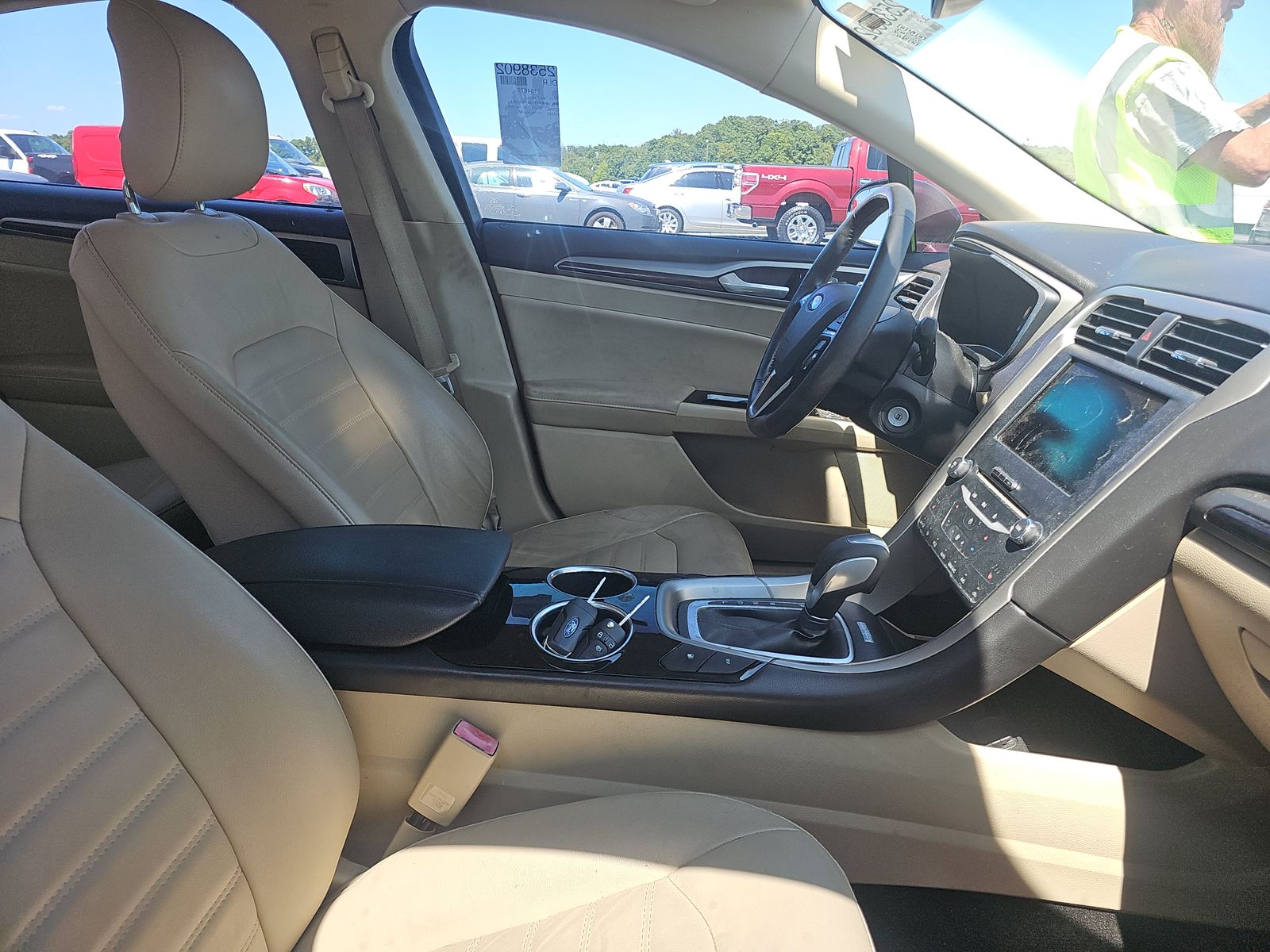 FORD FUSION - 9