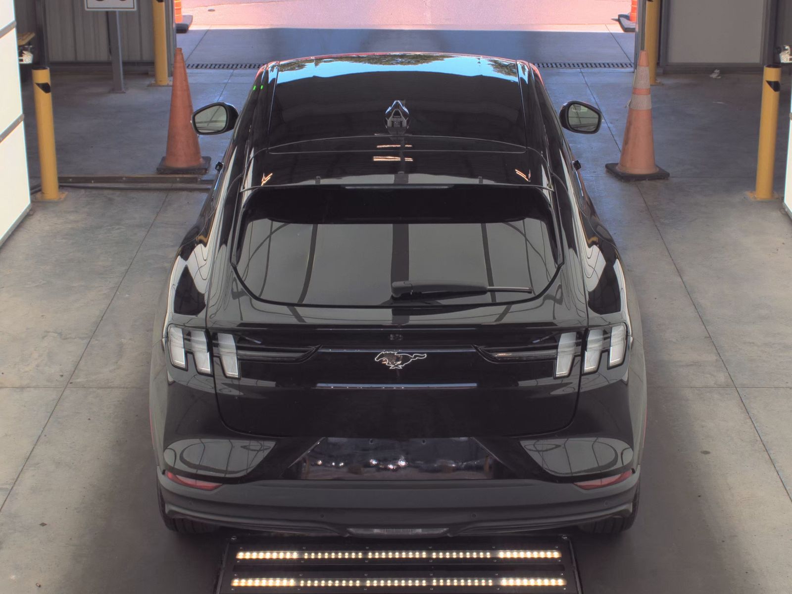 FORD MUSTANG MACH-E - 7