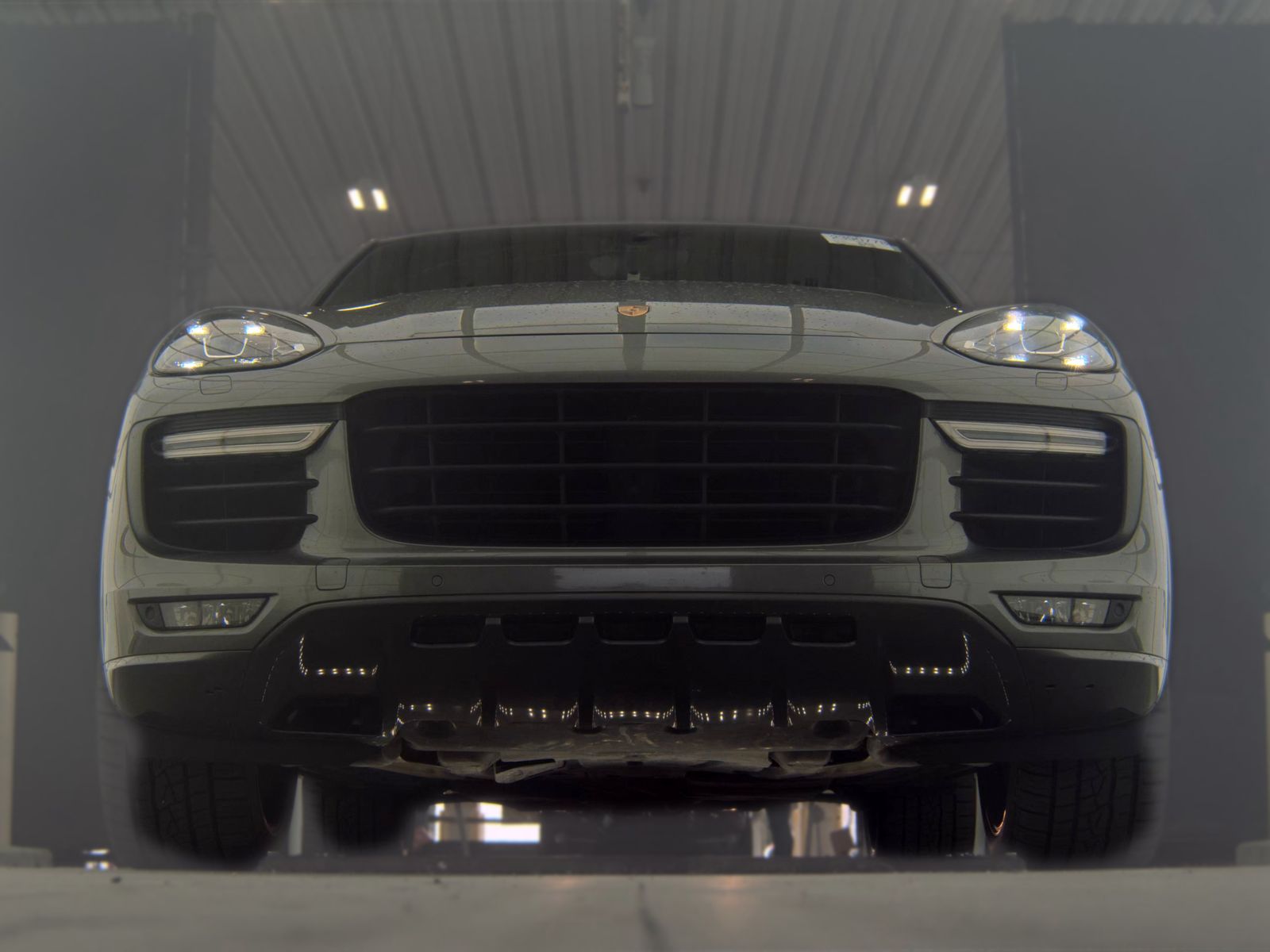 PORSCHE CAYENNE - 4