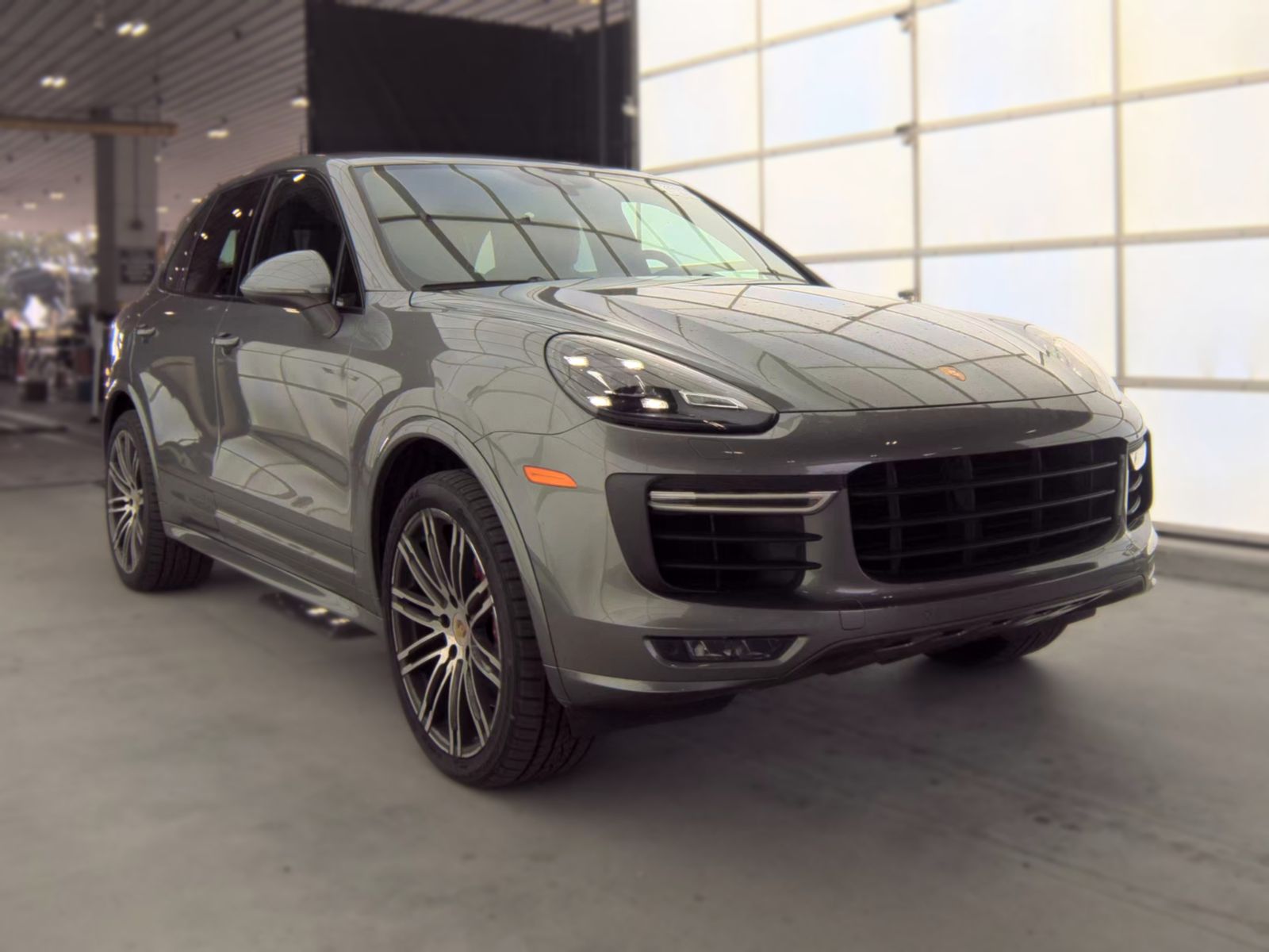 PORSCHE CAYENNE - 5