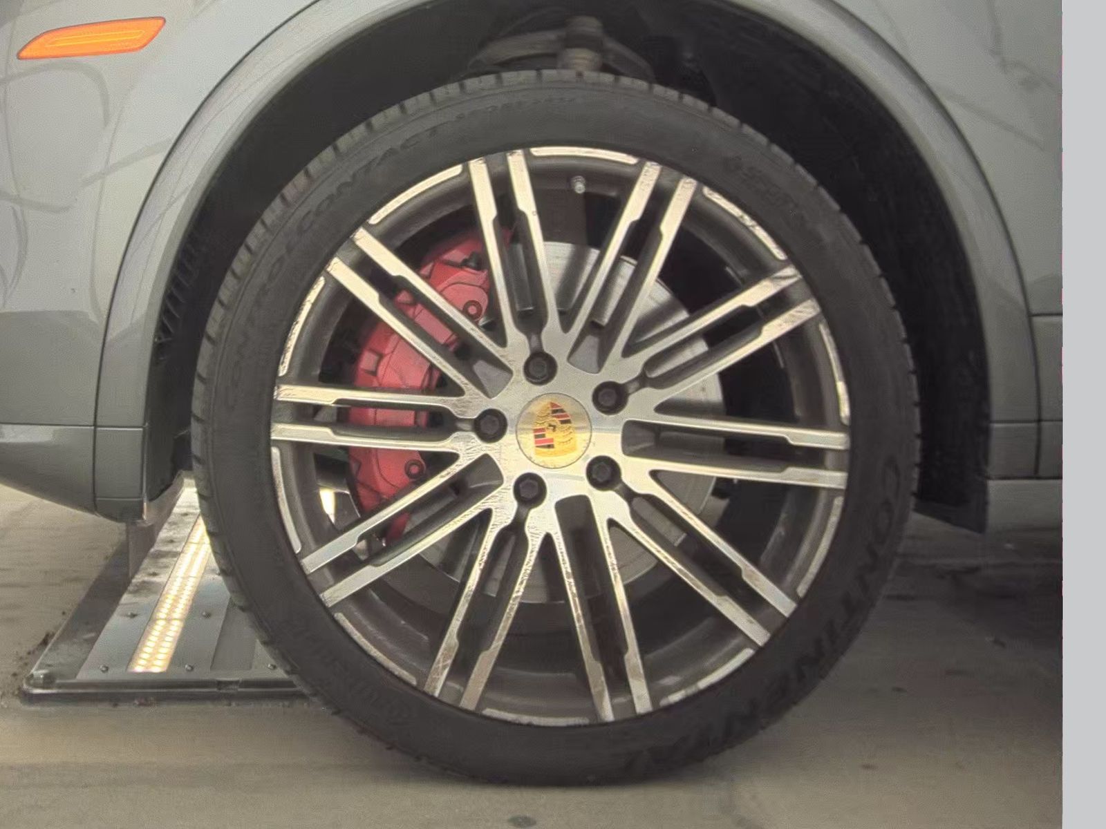 PORSCHE CAYENNE - 10