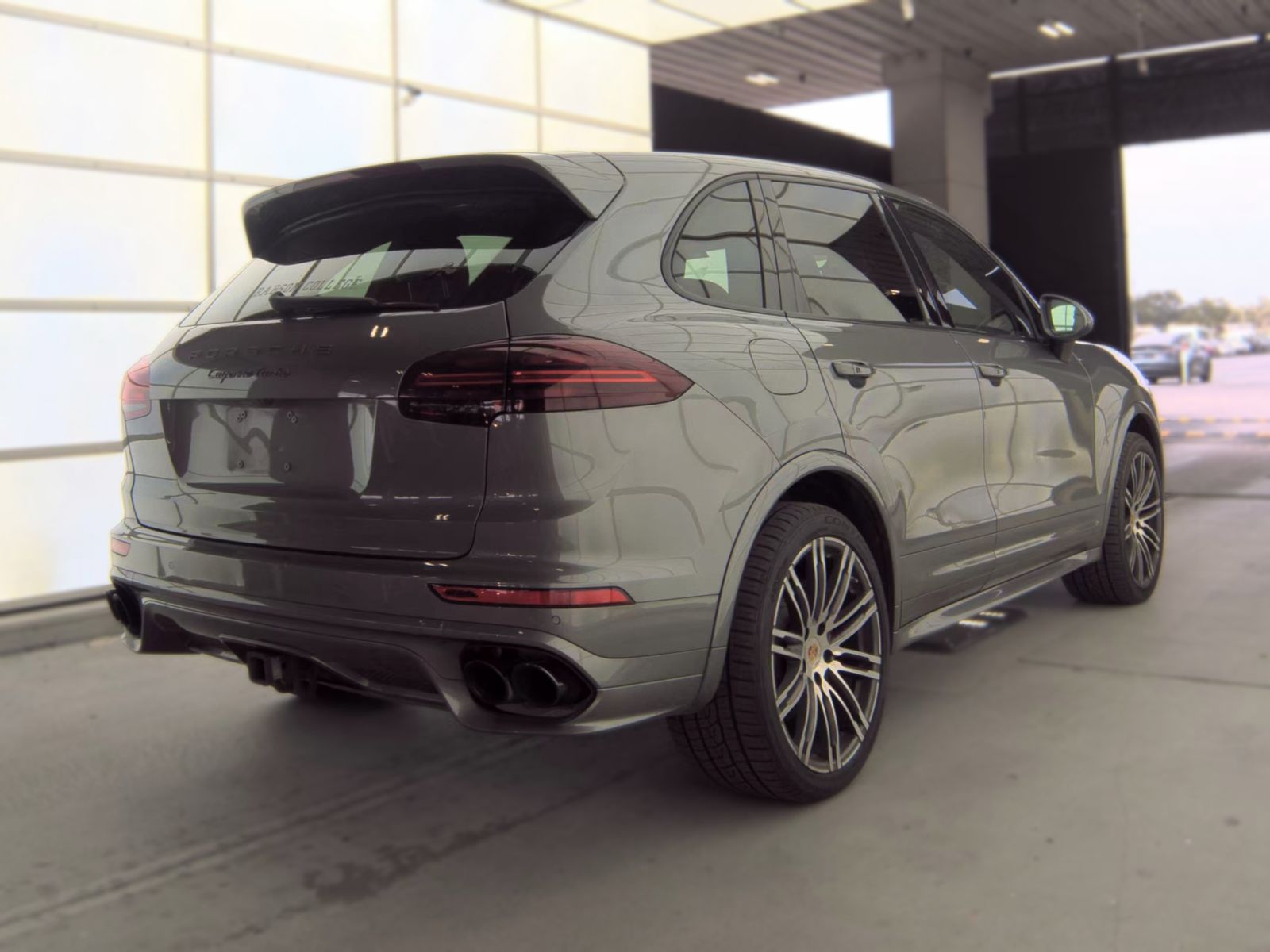 PORSCHE CAYENNE - 6