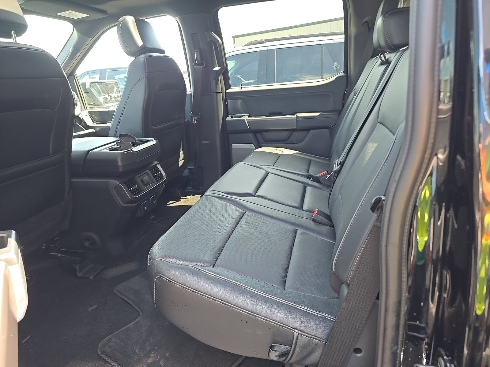 2025 Ford F-150 Hybrid Lariat AWD
