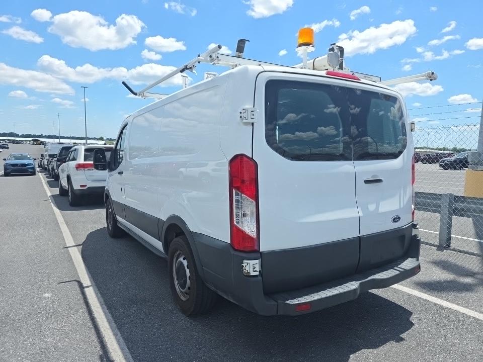 FORD TRANSIT 150 - 7