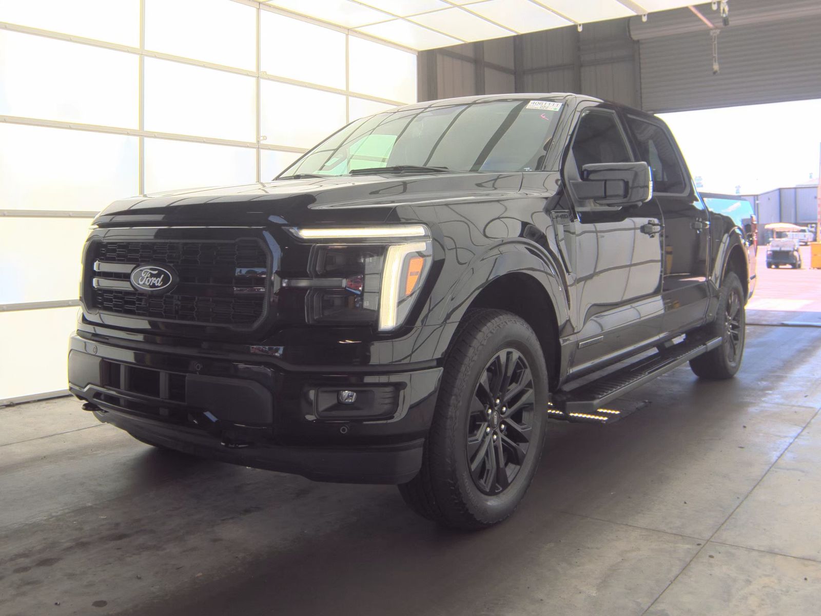 2025 Ford F-150 Hybrid Lariat AWD