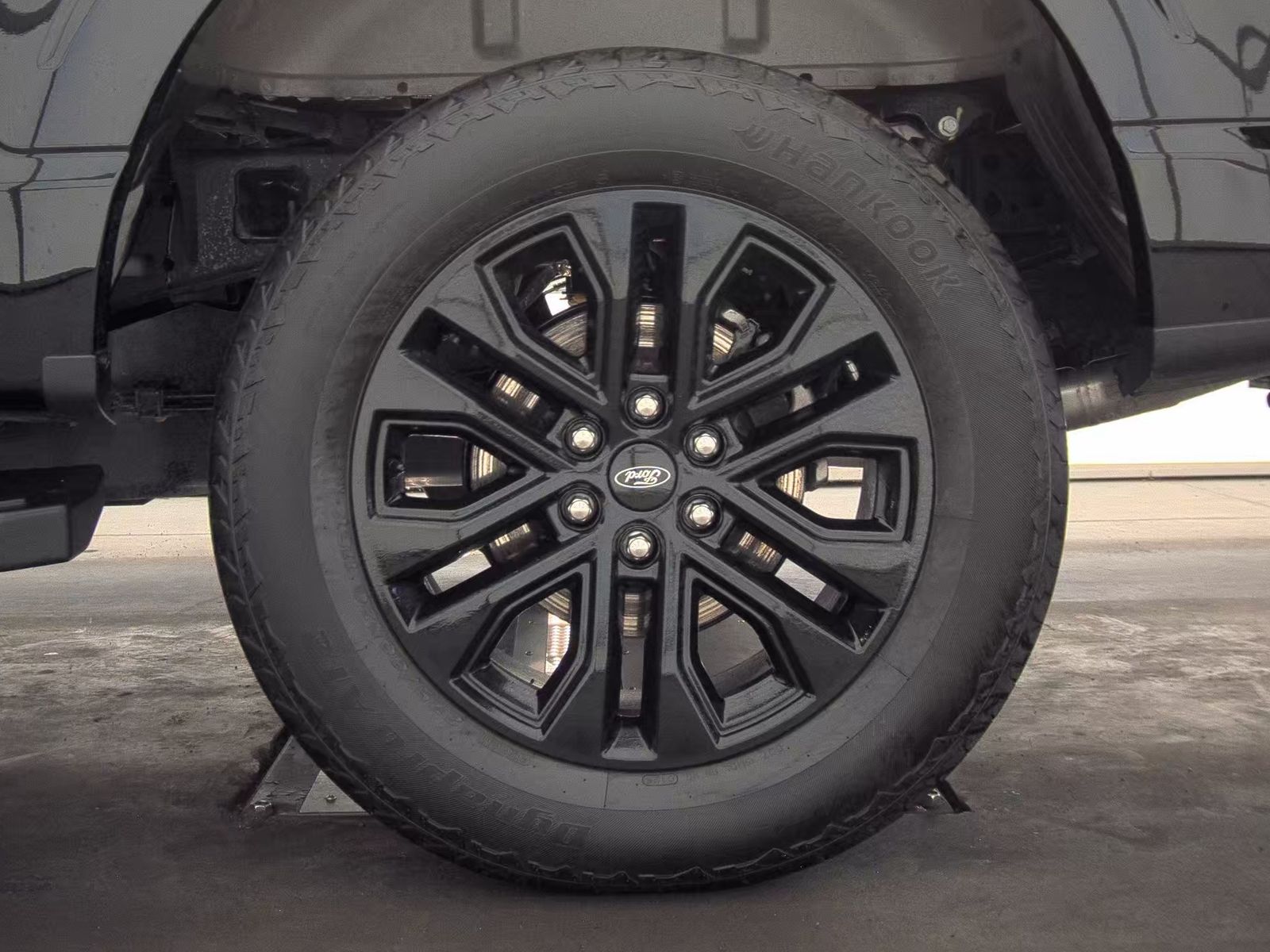 2025 Ford F-150 Hybrid Lariat AWD