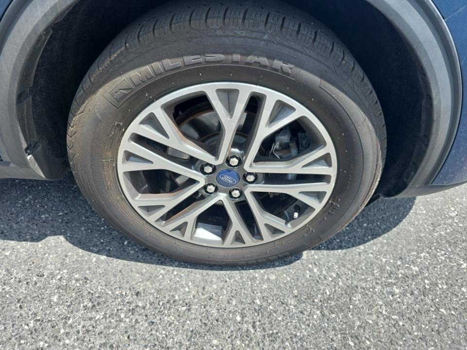 FORD ESCAPE - 10