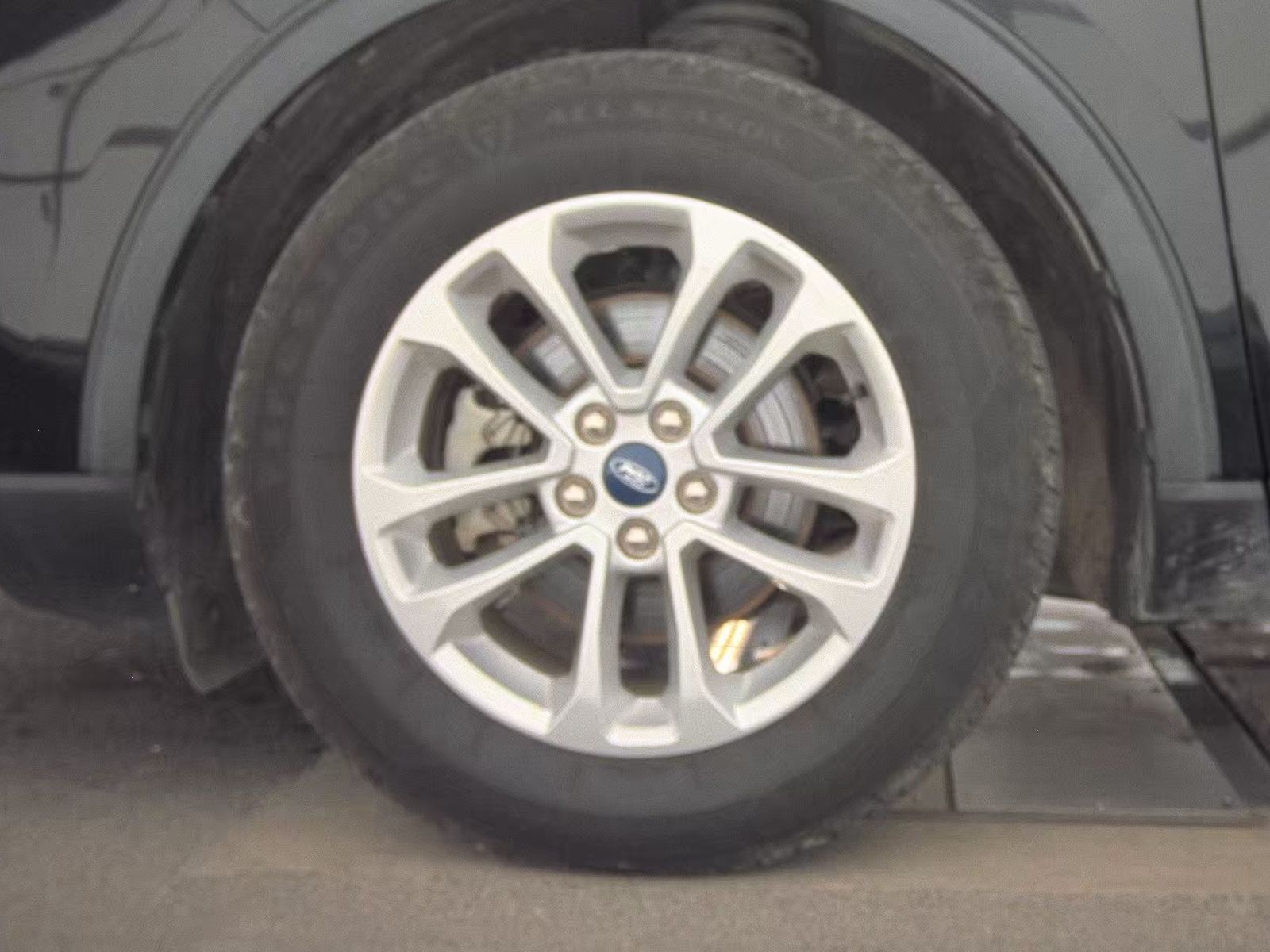 FORD ESCAPE - 10