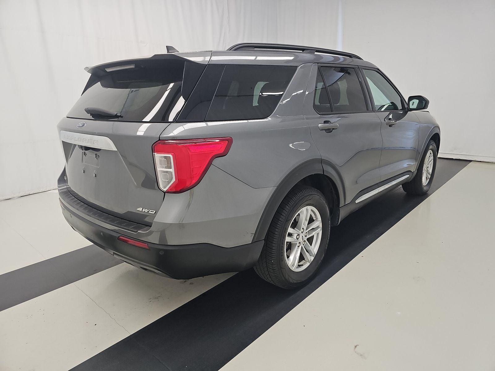 FORD EXPLORER - 5
