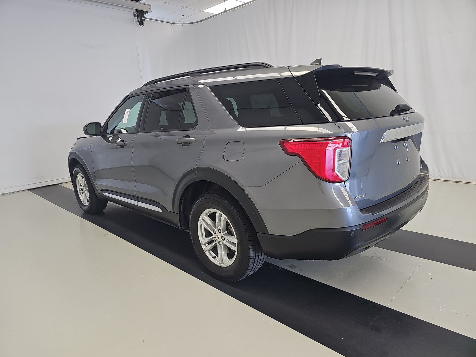 FORD EXPLORER - 7