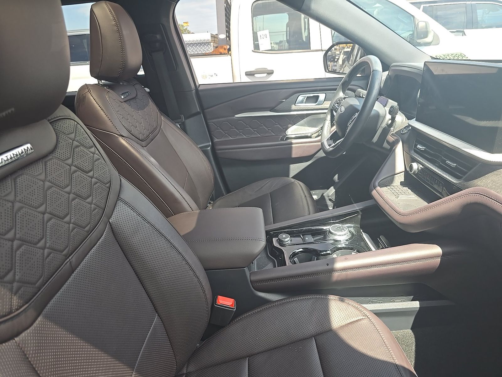 FORD EXPLORER - 9