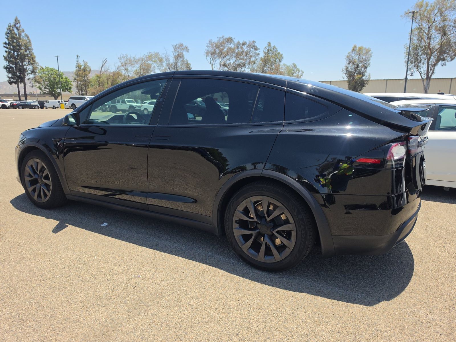 TESLA MODEL X - 7