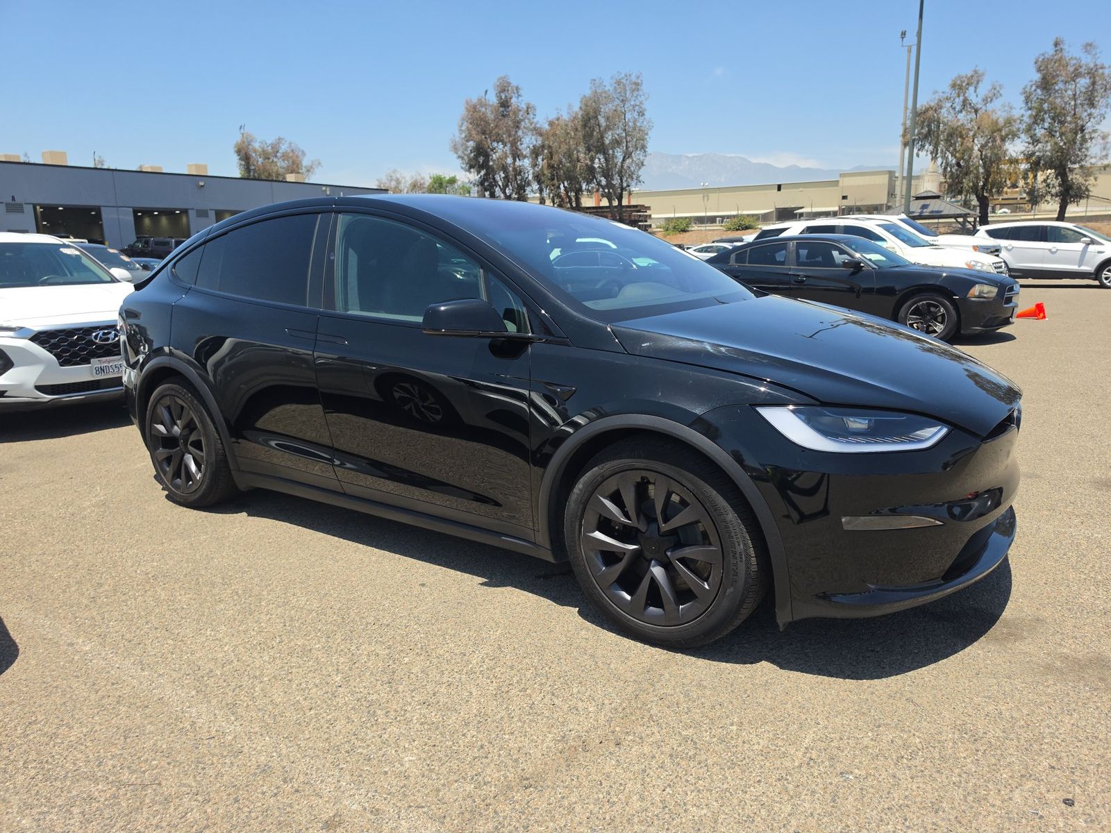 TESLA MODEL X - 4
