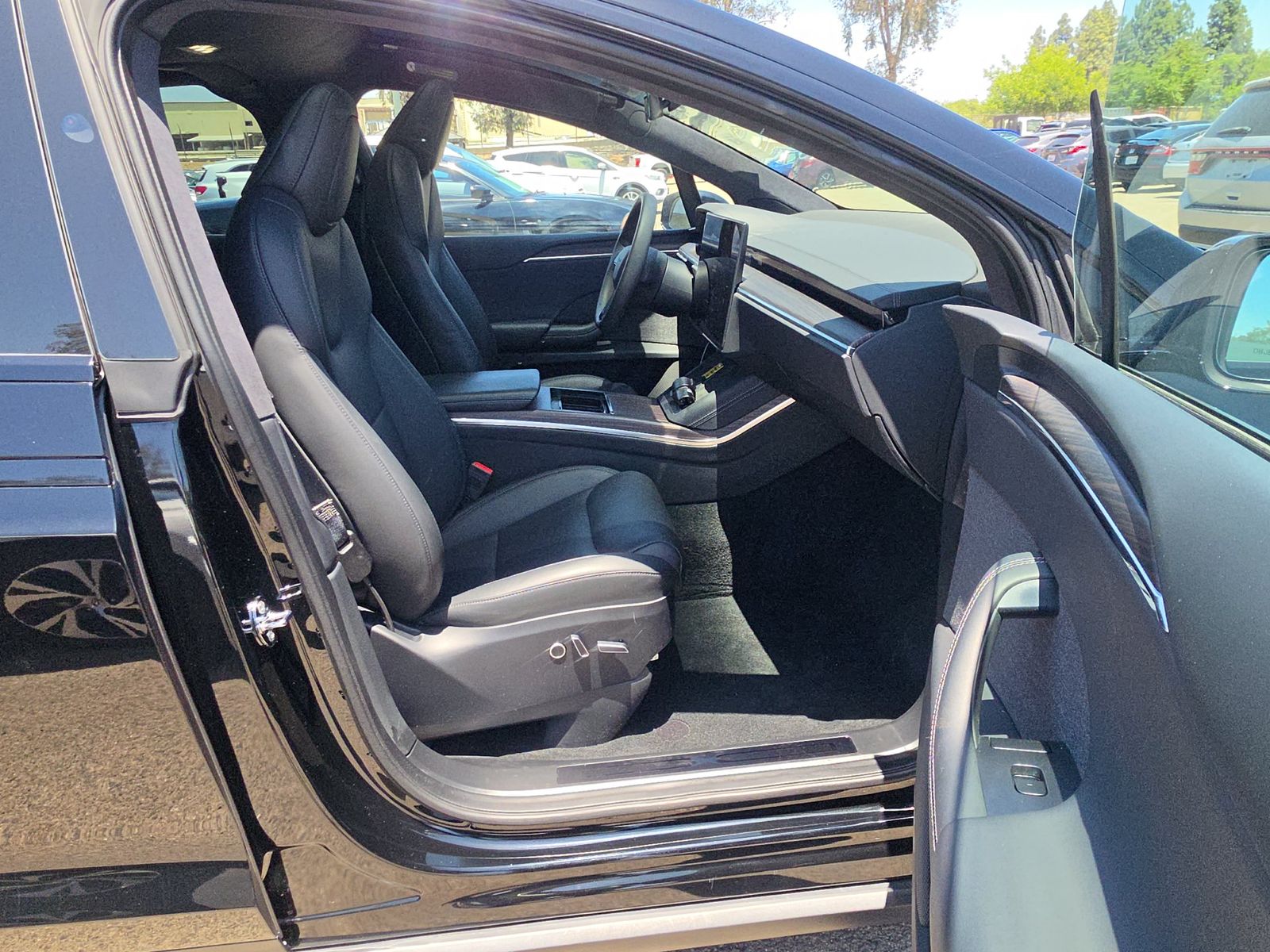 TESLA MODEL X - 9
