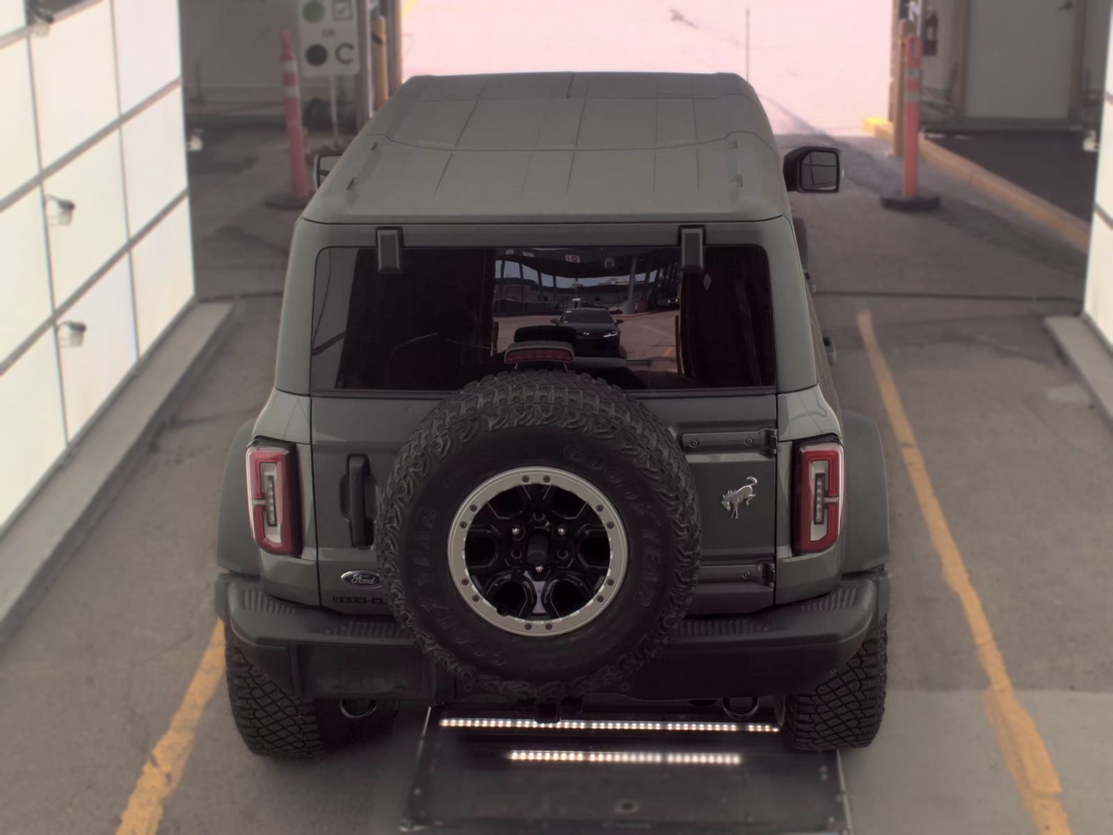 FORD BRONCO - 7