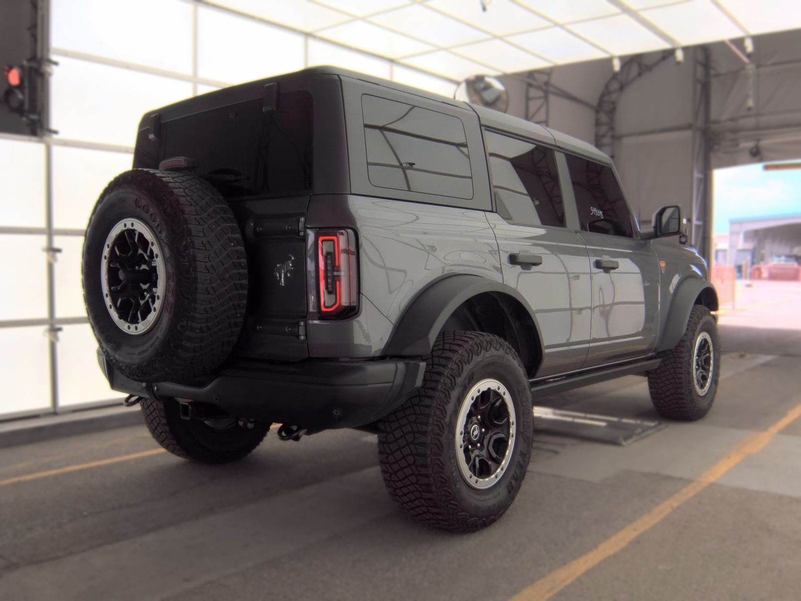 FORD BRONCO - 6