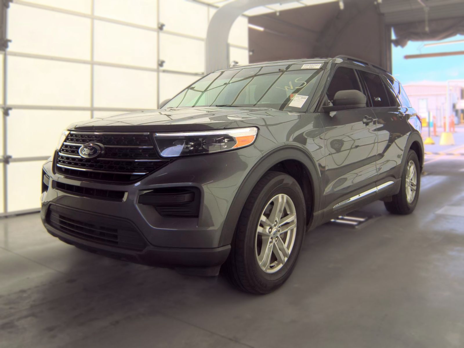 2023 Ford Explorer XLT RWD