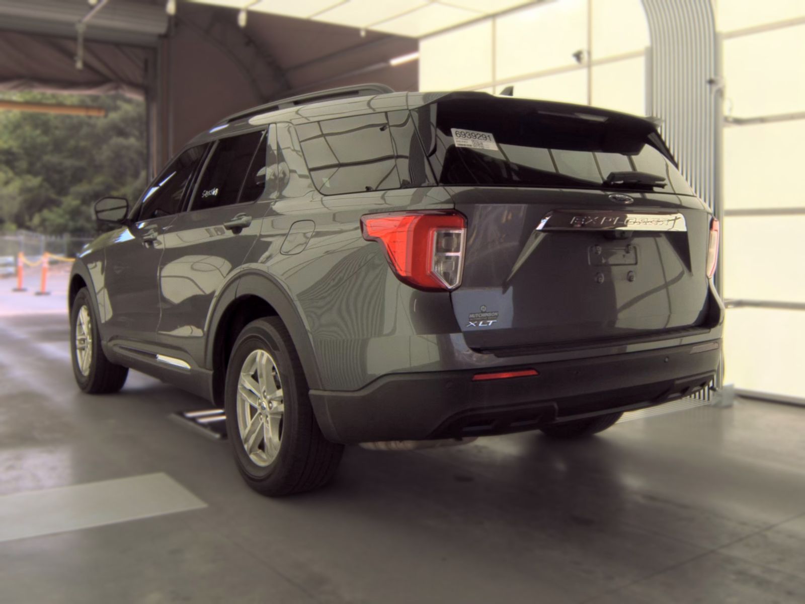 2023 Ford Explorer XLT RWD