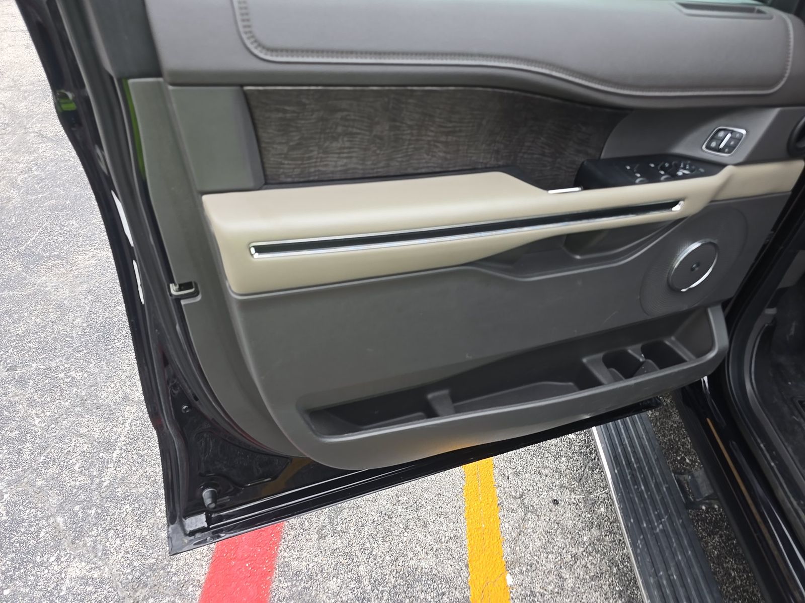 FORD EXPEDITION MAX - 10